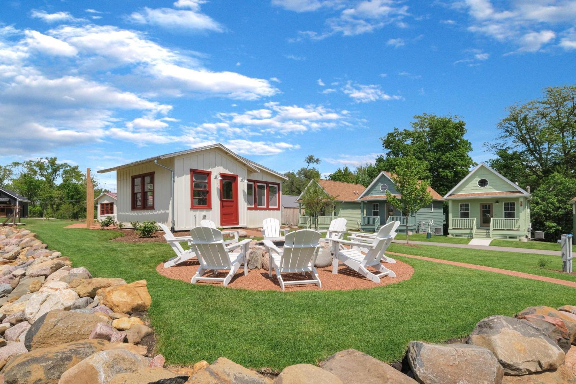 Bunkies- The Hold Villa Отава Екстериор снимка