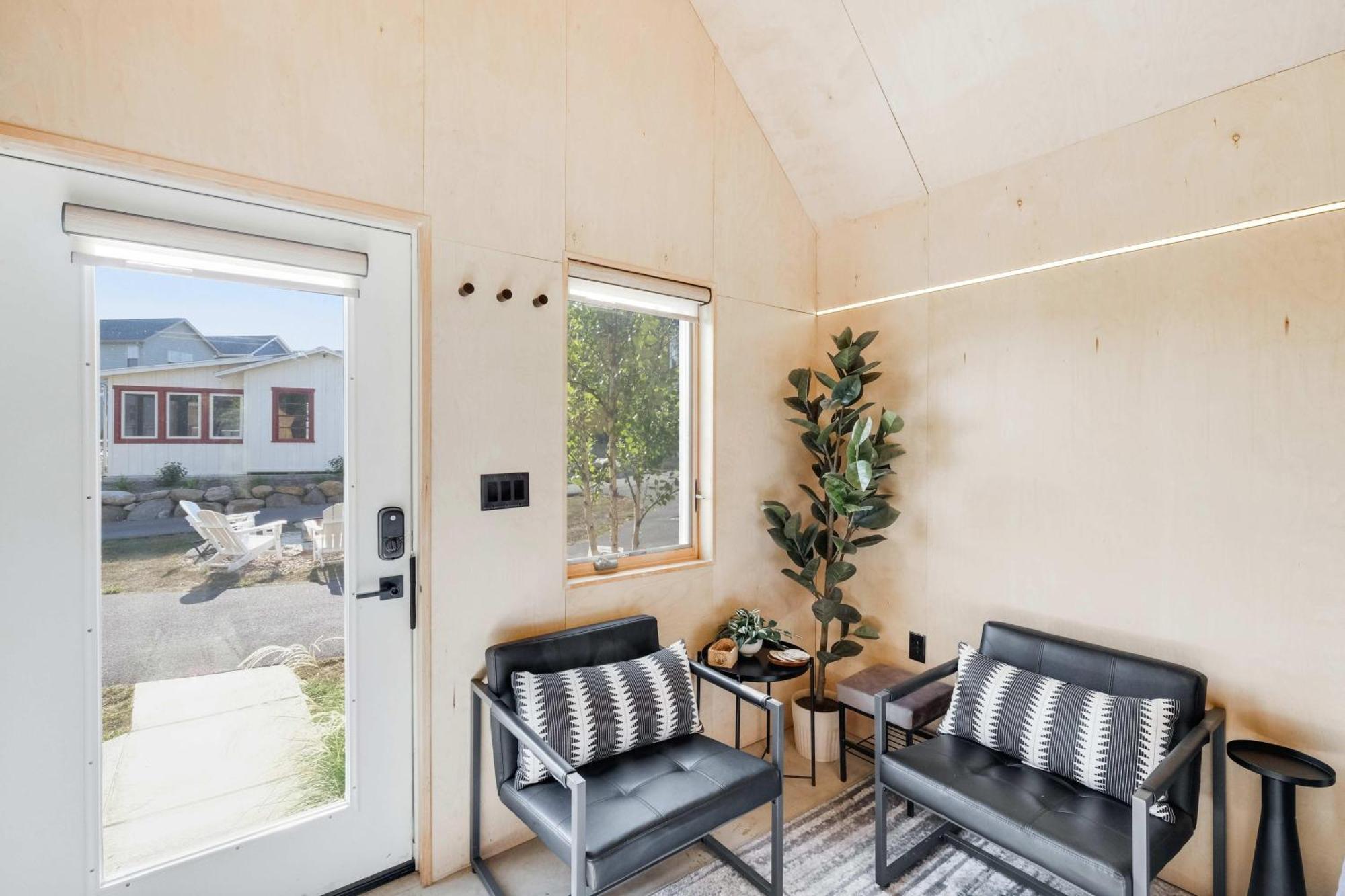 Bunkies- The Hold Villa Отава Екстериор снимка